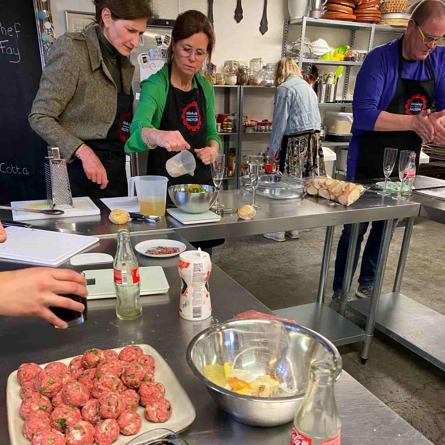 antipasti polpette Sardijnse Italiaanse kookworkshop thuis aan huis Sardo Experience kok aan huis thuiskok