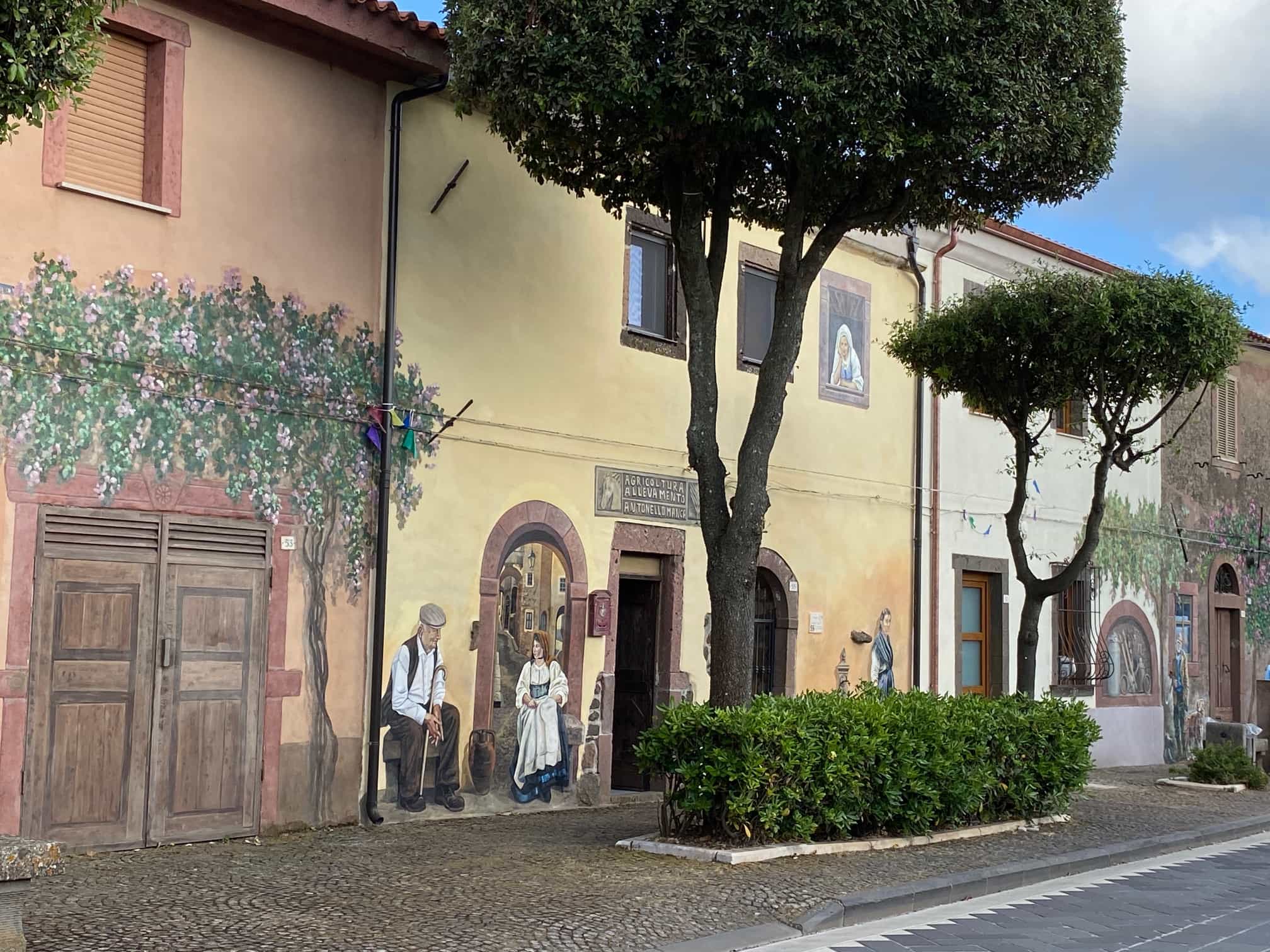 murale tinnura muurschildering met Sardo Experience Sardinie reizen excursies