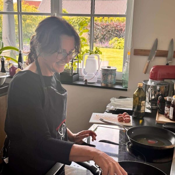 Italiaanse kok aan huis van sardo Experience geeft kookworkshops thuis