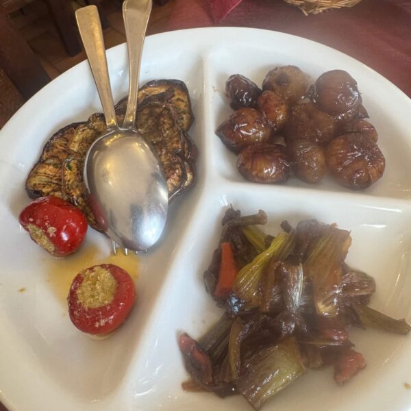 antipasti sardijnse proeverij met Sardo Experience Sardinie culinaire reizen